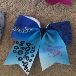 cheer bow